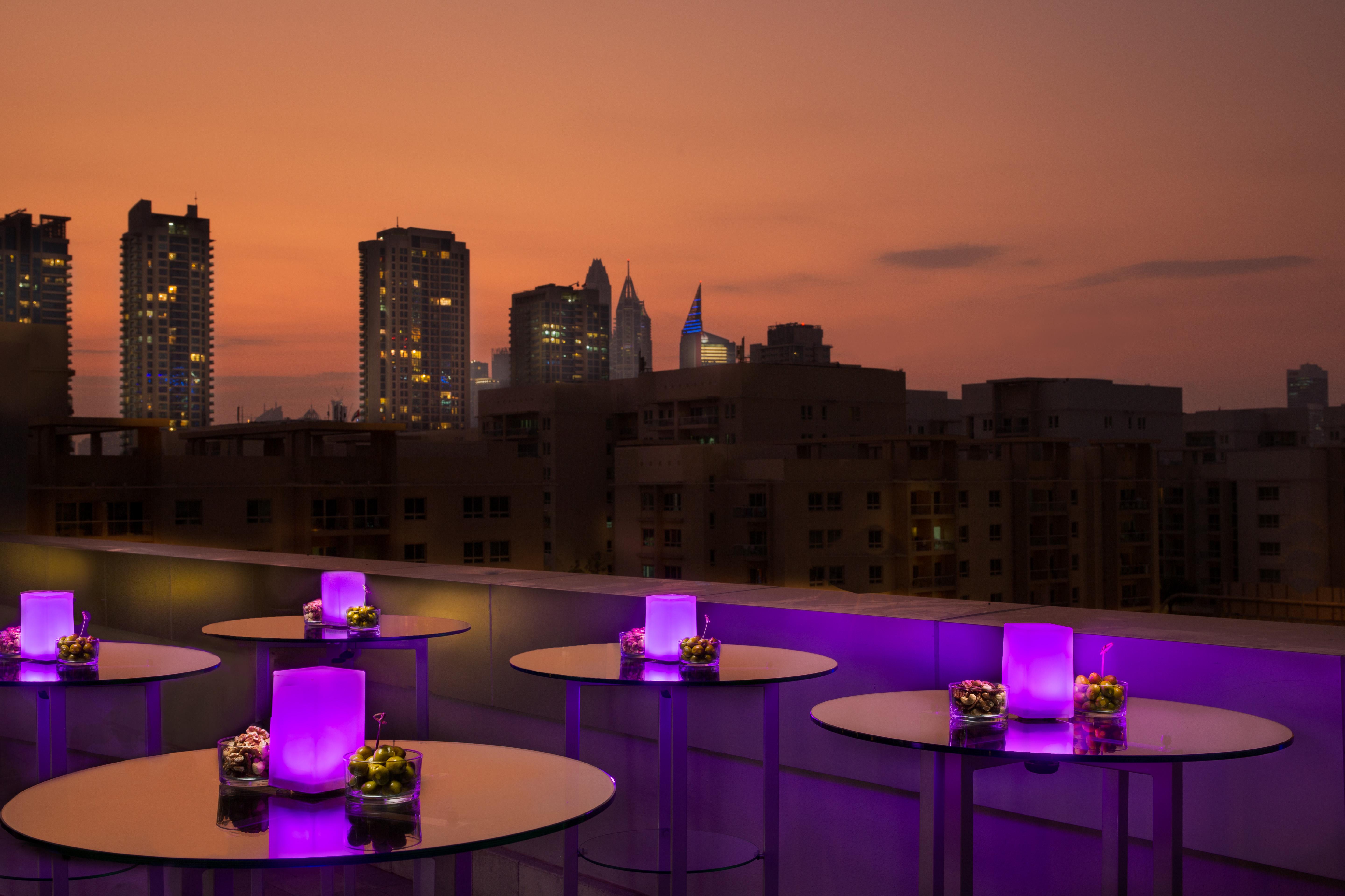 Millennium Place Barsha Heights Готель 4*